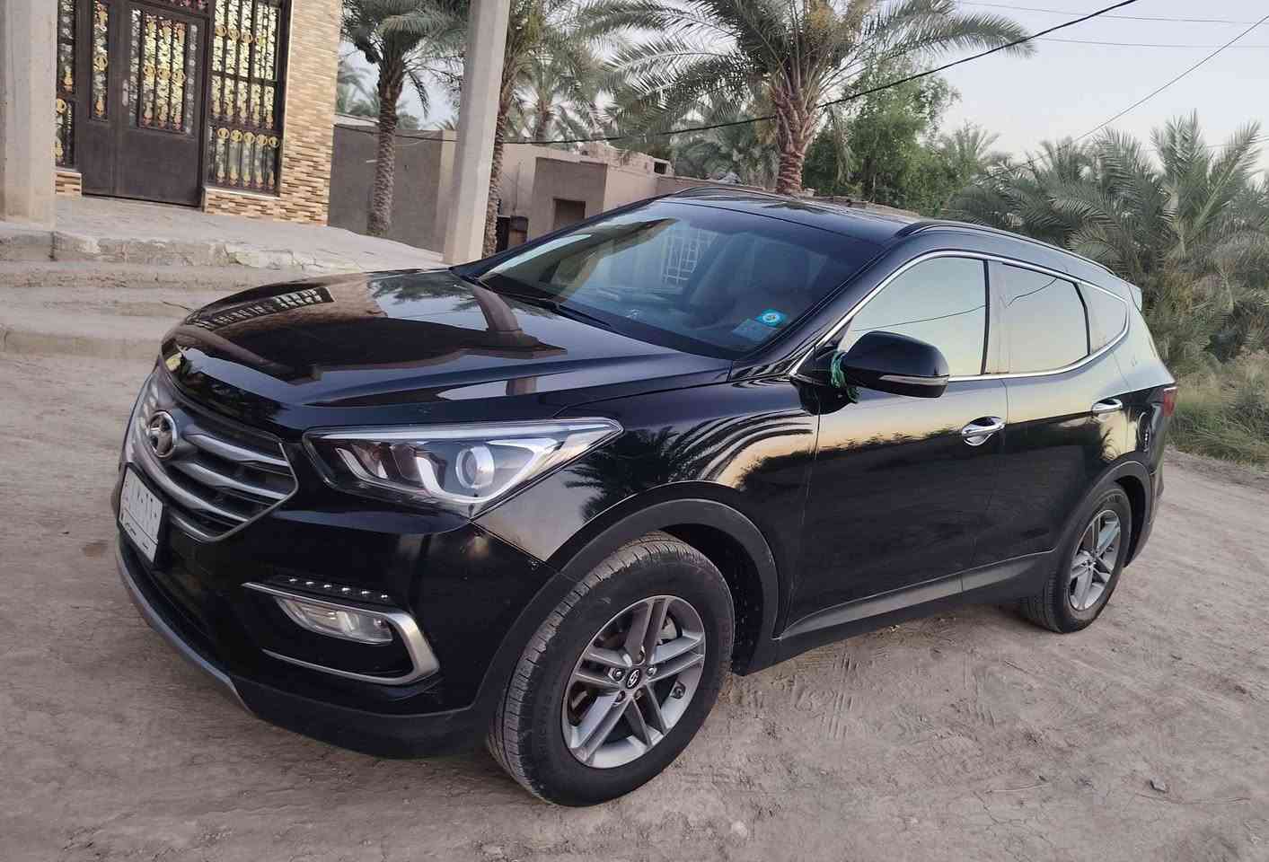 للبيع سنتافي 2017 وارد  أمريكي محرك 2400„ GT رياضي سبورت، 
 رقم نجف جديد بسمي  هزه جديده سنويه جديده 
محرك ما مفتوح
تخم تاير جديد حداديه جديده
تبريد ثلج
بيهه 2 قطع فقط بدون دواخل 
سياره فول مواصفات ماعدا فتحه بـَ قماره
🛑-المواصفات:
 بصمه، صندوق كهربائي، كشن جلد، رادار اشتياز، مانع انزلاق ، كامرة، شاشه كبيرة، تحكم ستيرن، سيارة مواصفاتها كلش حلوة

السعر 140$ وبيها مجال 
مكان السيارة: النجف الاشرف، العباسية 
 الاستفسار فقط ؏ رقم الهاتف: ***********
*********** النجف, العراق
