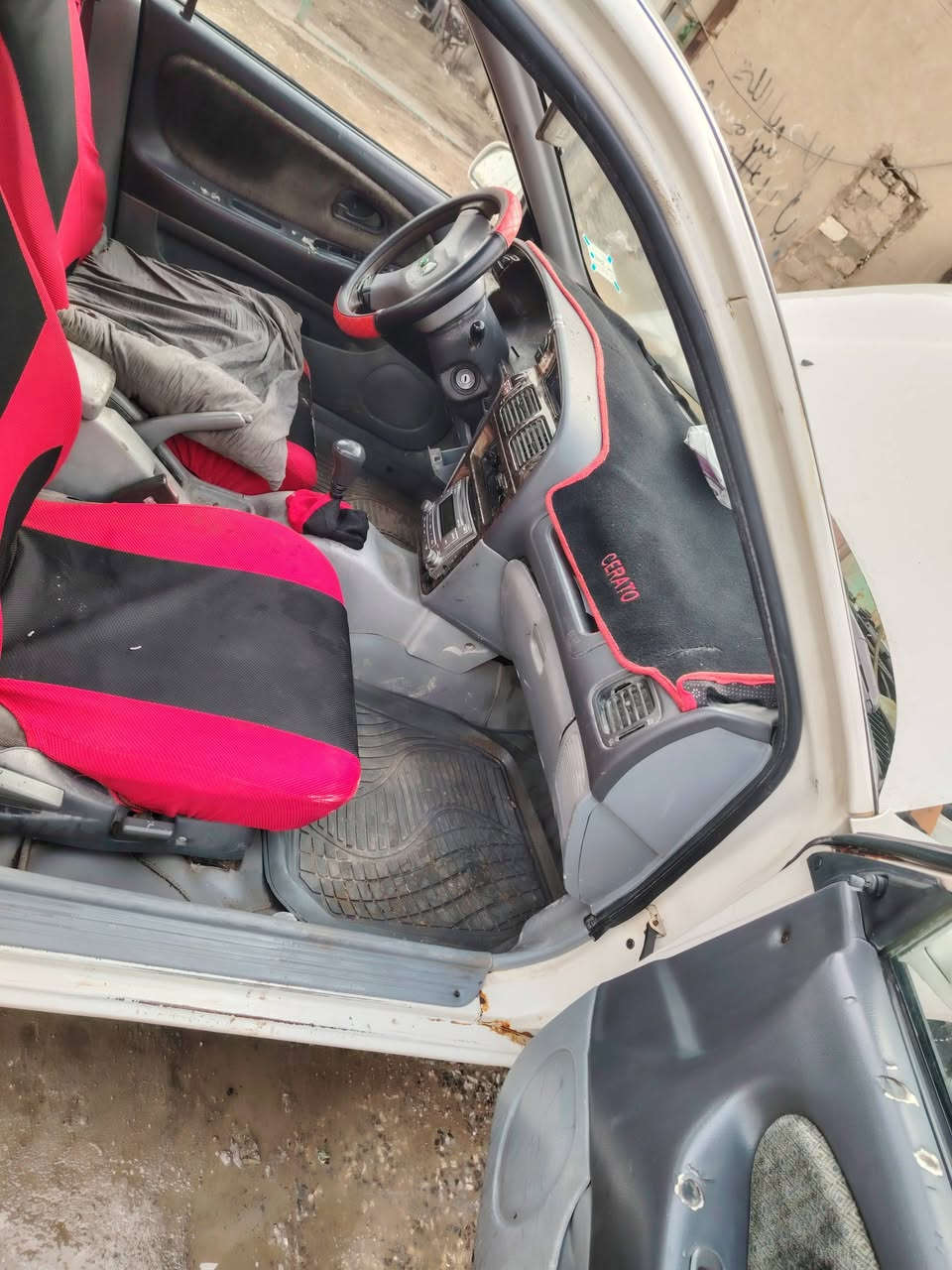 سياره بيع براتون جديده خير من الله جازه مكان بسمايه قرب ناحيه وحده ٣٨ بيه مجال رقم ***********
