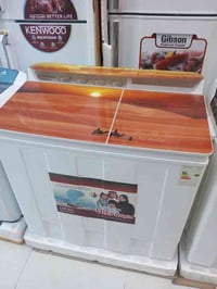 غسالة هيتاشي حجم 39 كيلو تغسل بطانيه للحجز والاستفسار يرجى مراسلة الصف...