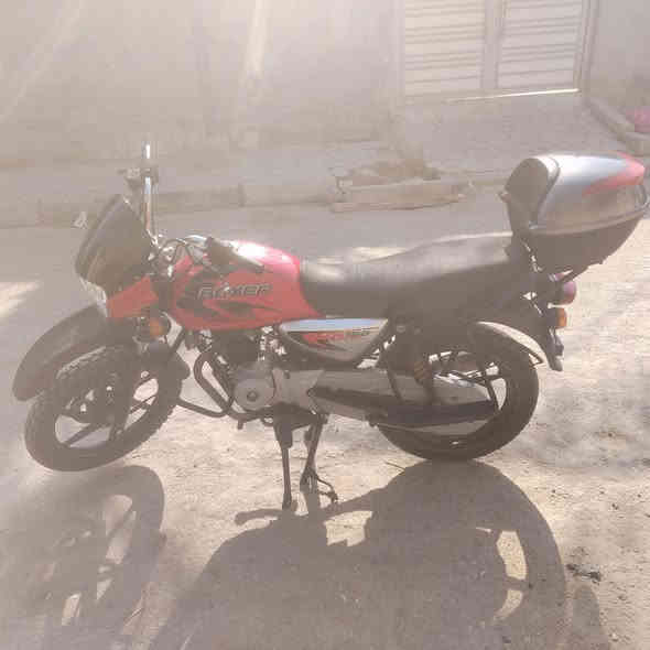 بوكسر للبيع مديل ٢٠٢١ مكينه ما مفتوحه رقم وسنويه العنوان البصره الكزيزه السعر ٢٢٥٠ الرقم *********** موجود واتساب
