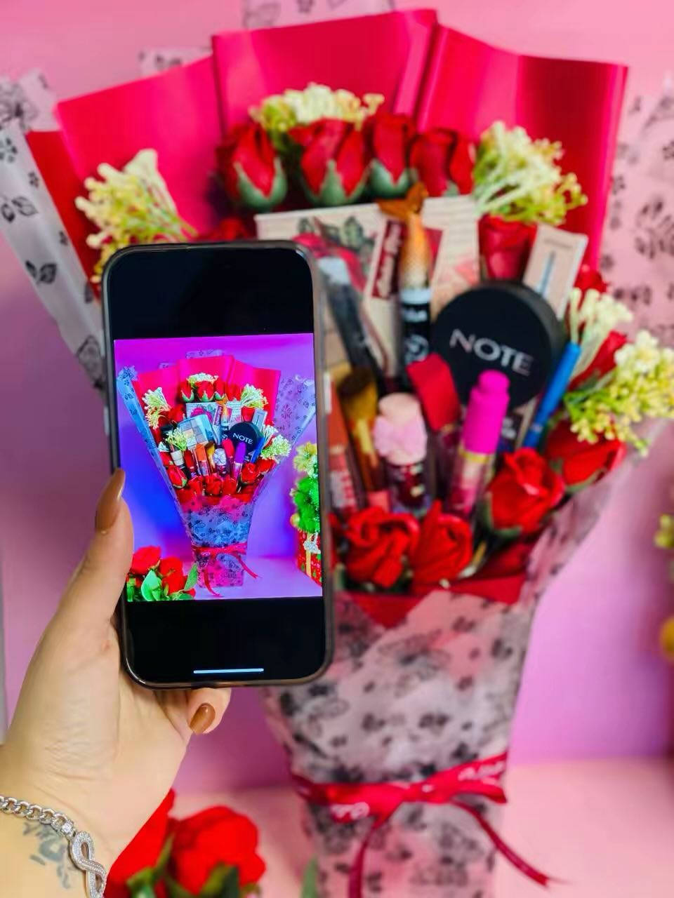 هدايا عيد الام
NO
باقة مكياج مع الورد
Vallure
. محتويات الباقة
اي شدوب الوان زهرية
تنت فيونكة للخدود والشفاه
اقلام حمر عدد 2 الوان زهرية ا
كريم اساس رويال أ
باودر نوت أ
باليت الوان ترابية
قلم حاجب
قلم كحل أ
كلوس شفاه
مسكارة الحورية
ايلاينر
فرشه مكياج
السعر 35 الف
بوحد خدمة توصل لحمع محافظات ٤ الف

#هدايا #هدايارجاليهء #هدايانسائيه #هدايا #عيدالام


**إذا كنت صاحب هذا الإعلان وتريد حذفه لأي سبب، رجاءا أرسل رسالة إلى الدعم الفني**