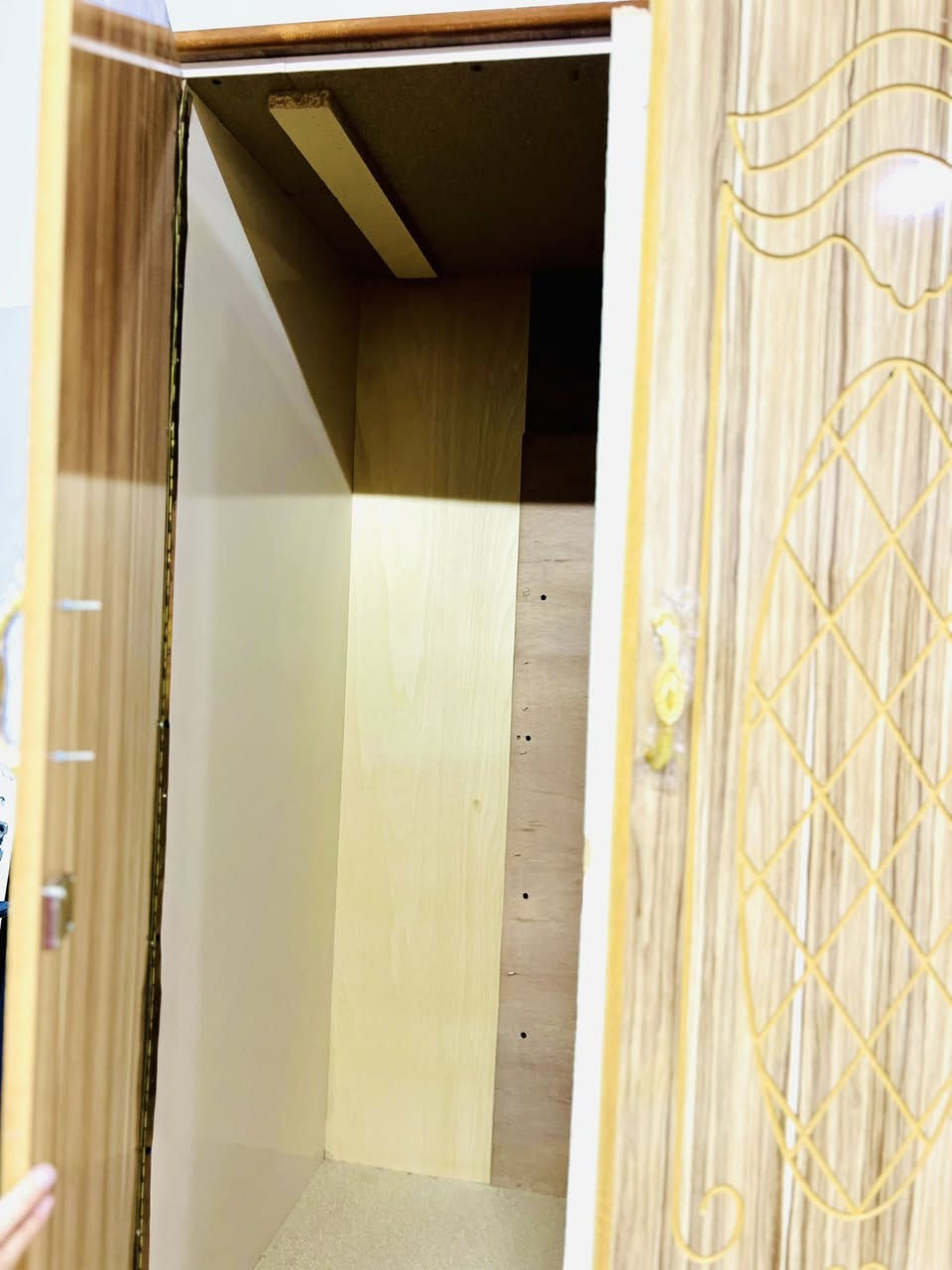 عربي كوردى #للبيع #بوفروشتن 235 الف مجال بسيط
كنتور 6 باب مستخدم اقل من شهركلش نضيف احلى من صوره شخط مابي سعر (235) مجال بسيط
كانتور 6 ده رگا مانگى به كار نه هاتوه زور پاكه له ره سمه كه جوانتره شوختى نيه نرخ (235) مه جالى كه م
عنوان كركوك حي النصر توصيل موجود
گه ياندن هه يه
***********
***********
ملاحضه نشتري جميع انواع الاثاث المنزليه واتساب موجود
چيت هه يه بو فروشتن وه ره واتساب
