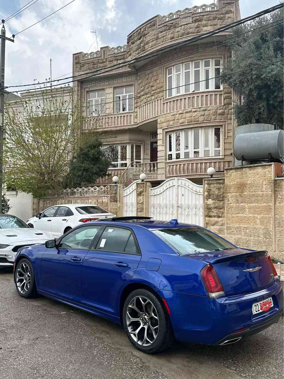 السلام عليكم 
اوباما للبيع فقط 
موديل 2018 (S)دبل لحيه بيلادي فول مواصفات 
سياره داخل عيراق كلين تايتل
 فقط بي ٣ مكان صغير بارد بدون ضرر بدون صبغ 
مواصفات S معرفه يعني فول مواصفات 
سياره ماشيه ٩٠ الف 
سياره باسمي سنويه جديد
عنوان  سياره اربيل ايسكان 
السعر 238 مجال بسيط 
***********4  واتساب أربيل, العراق
