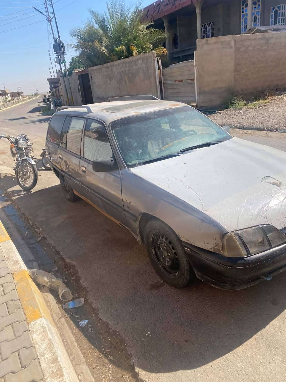 سلام عليكم مكلف لل نشر سياره هوميكه موديل 89رقم كركوك الي يرد خلي يخابر عل رقم رقم صاحبه ‏‪0772 735 3760‬‏ سعر 15بي مجال لل طيبين
