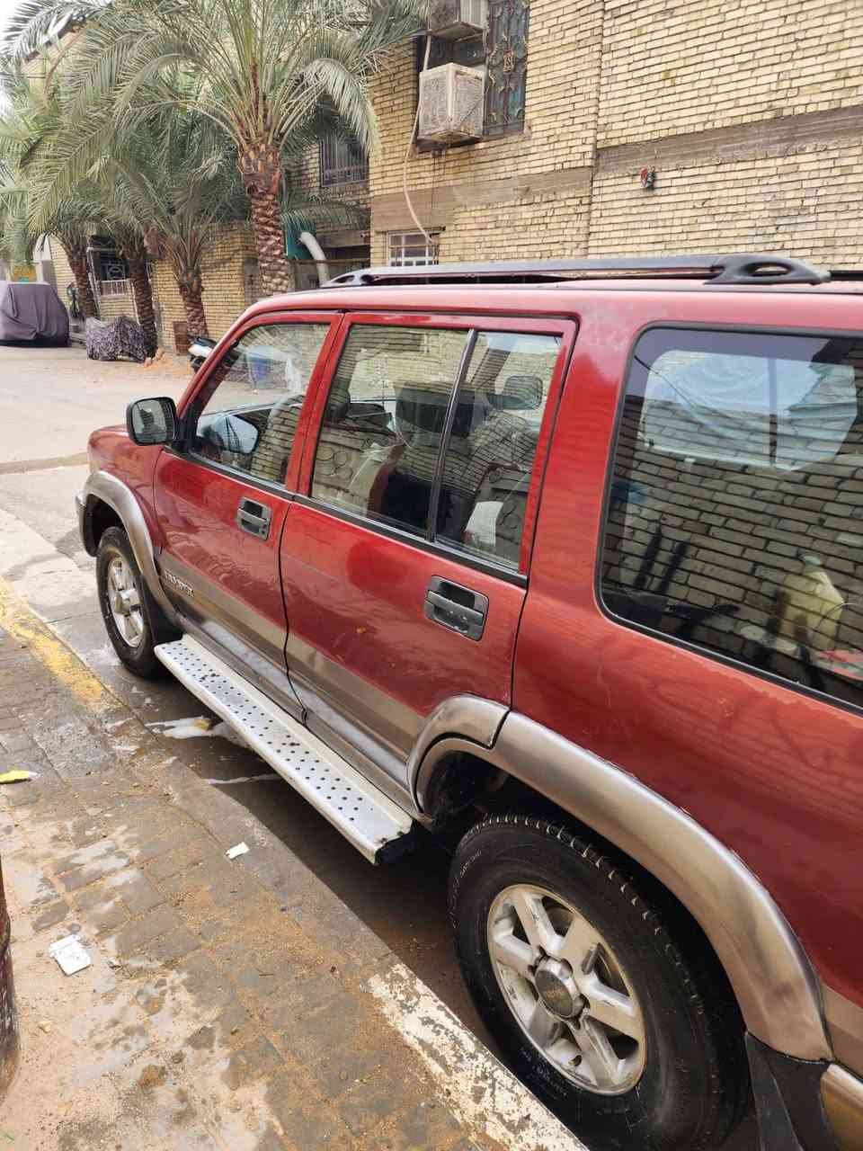 السلام عليكم ازوزه للبيع موديل1995 مكينه وكير ملكه 3000 تبريد مايشتغل رقم اربيل انكليزي تخم تاير مكينه وكير جدد حداديه80/100 السعر55وبيها مجال او مراوس حسب القناعه الرقم ***********سجاد اتصال او واتساب عنوان السياره بغداد مدينه الصدر
