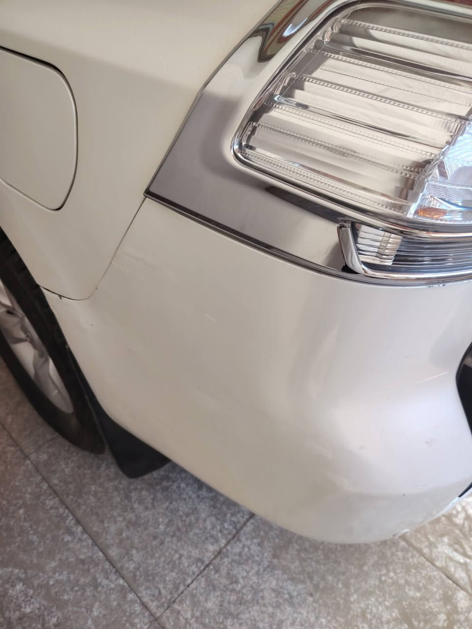 برادو ٢٠١٢ كويتي فول ماشيه ٢١٠ رقمها بغداد موجوده في كربلاء مكفول من الصبغ ولتبديل


**إذا كنت صاحب هذا الإعلان وتريد حذفه لأي سبب، رجاءا أرسل رسالة إلى الدعم الفني**