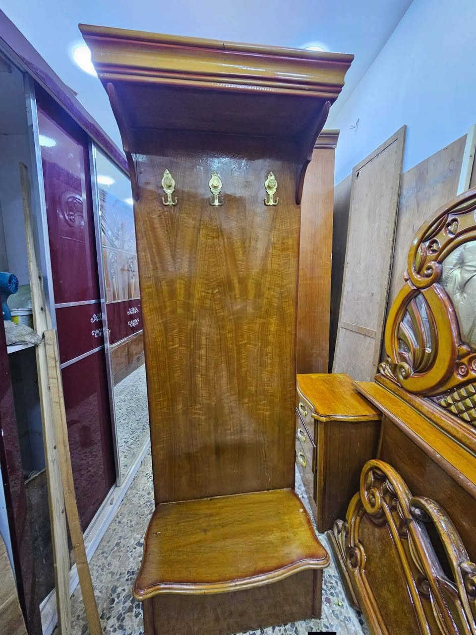 غرفة نوم صاج تفصال درجة اولى صاج داخل وخارج كنتورها ابو ٦ وملحق ظهرجرجوبه ثكيله كلش السعر ٥٥٠ الف مكانها بغداد. موجود توصيل بكروة


**إذا كنت صاحب هذا الإعلان وتريد حذفه لأي سبب، رجاءا أرسل رسالة إلى الدعم الفني**