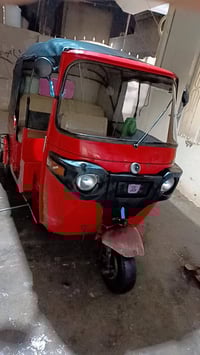 تكتك للبيع موديل 2018 1. تجفيد جديد  2 وايرات النمر والكلج و البانزين ...