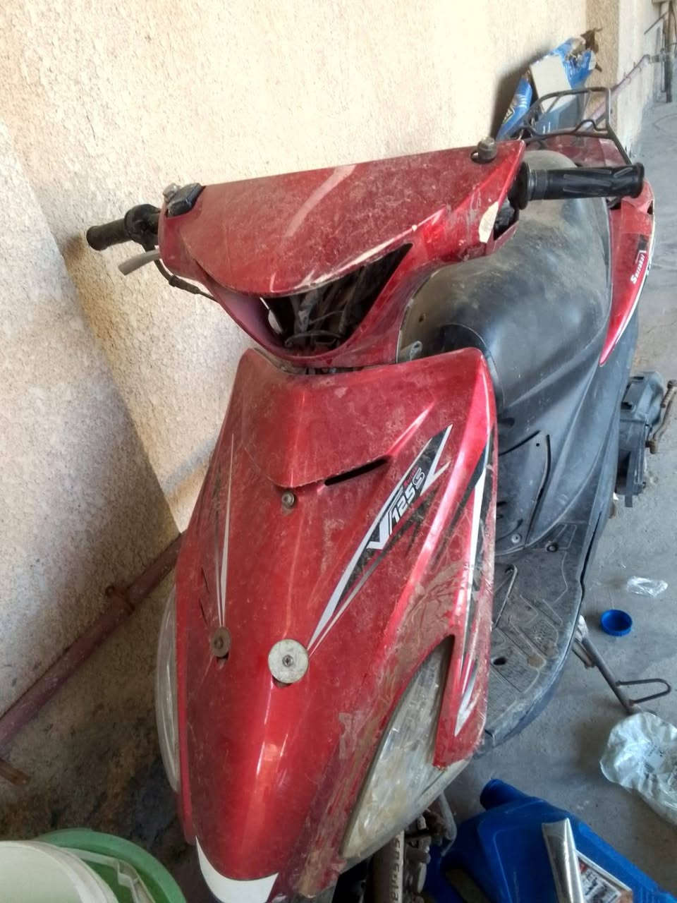 سلام عليكم دراجات للبيع كامكو محور كابريتر محرك 125ss 
وادرس ماليزي محرك 125ss  الدراجات متروكات 
للبيع ابيع كوم حديد ع400الف وبيهن مجال قليل او مراوس بدراجه نضيفه لشراي يتواصل خاص او يتصل ***********
