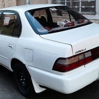 سيارة تيوتا ( كورلا) للبيع الموديل 1993 محرك وكير شرط ع. فحص كهربائيات...