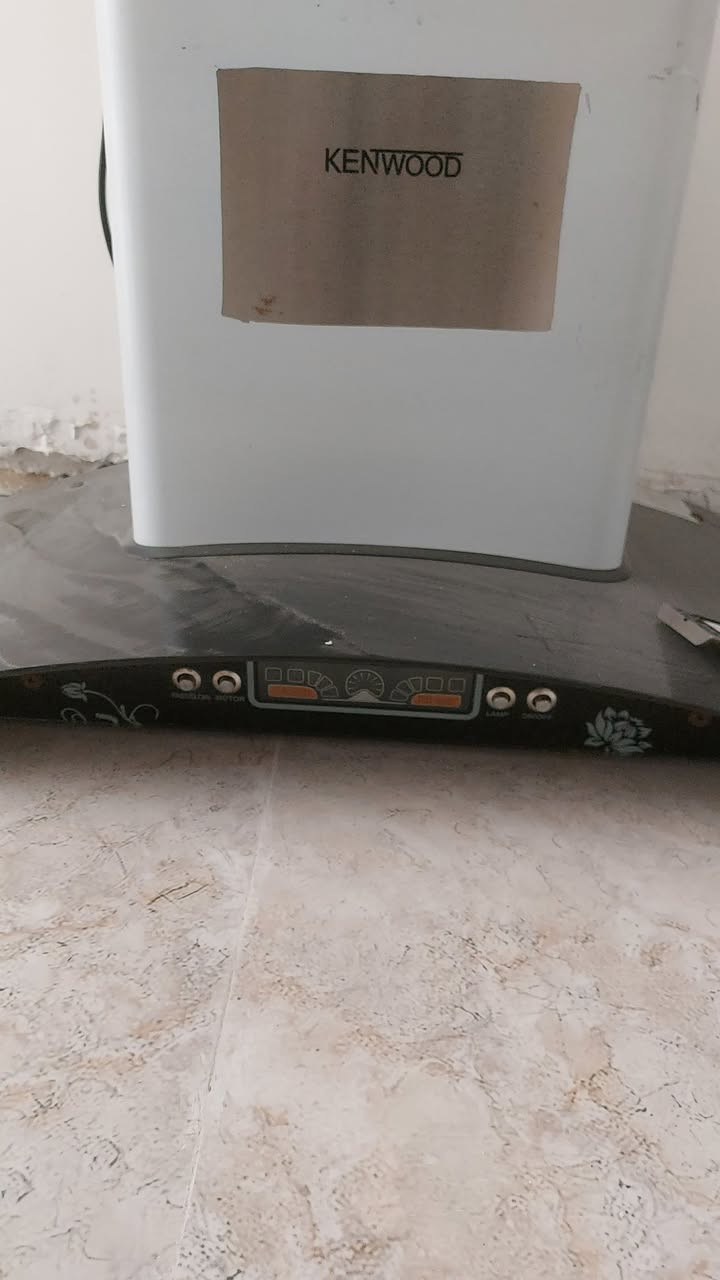 سلام عليكم ساحبه مطبخ   شركه كينود  السعر 50  استخدام  شهر
نضيفه كلش


**إذا كنت صاحب هذا الإعلان وتريد حذفه لأي سبب، رجاءا أرسل رسالة إلى الدعم الفني**