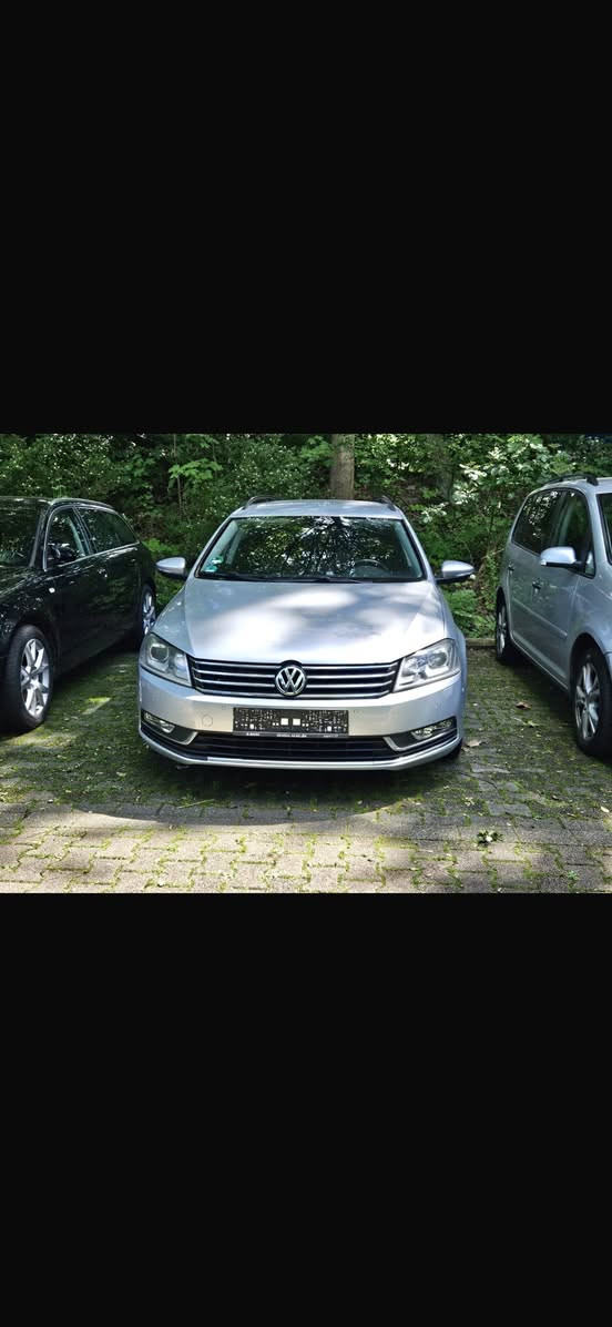 Hai băieți cash sau variante 3 pe una plus diferența


**إذا كنت صاحب هذا الإعلان وتريد حذفه لأي سبب، رجاءا أرسل رسالة إلى الدعم الفني**