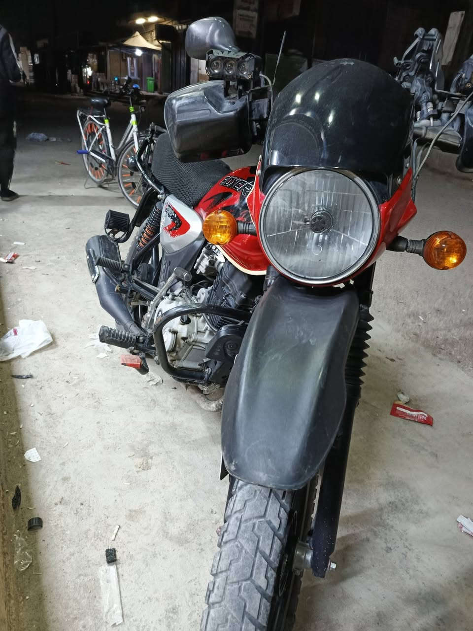 سلام عليكم شباب بوكسر مديل 2023 نازلة بل 2024 دراجة نضيفه بشكل  مامفتوحه ابد جيب فيتر وياك وتعال العنوان مدينة بسماية سنوية ولوحات ***********
