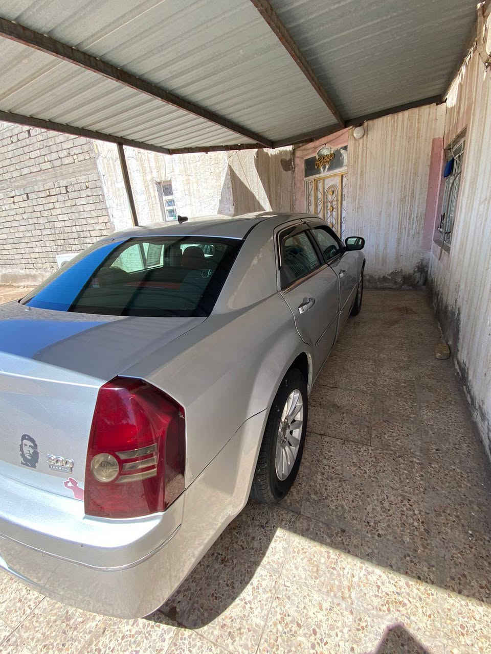 اوباما ٢٠٠٨ بيها مكانات صبغ كير ومكينة كفالة حدادة وتخم تاير كلة جديد  شرط التحويل سنوية تنتهي٢٠٢٧ 
المكان البصرة -القرنة ***********
