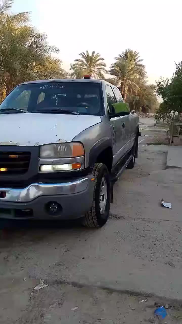 السلام عليكم كرين خاشوكه للبيع موديل 2000سياره جاهزه من كلشي محرك 5و300 كير 1000تخم تاير بسمي رقم بغداد الاتصال على الرقم والخاص مفتوح ***********
