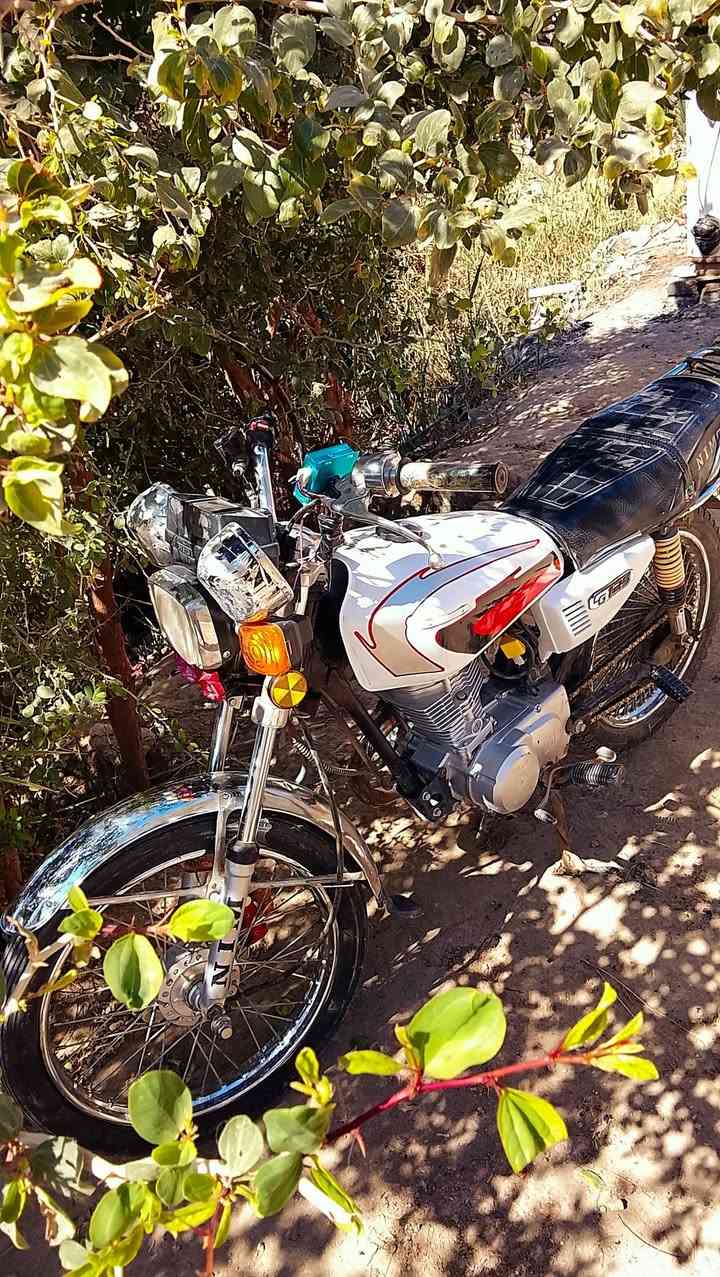 السلام عليكم 
دراجه نامه امتياز موديل 23كلك كلك مكفوله من صرقه
رقم الهاتف ***********السعر خاص  مكان سنيه
