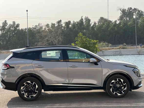 كيا سبورتج (برستيج xpro) موديل2023 اعلى فئه فول مواصفات 
مواصفات:-
رادار امامي جانبي  خلفي توقف ذاتي 
شاشة كبيرة
محرك 2500 
عداد دجتال
خمسة كاميرات 
كشنات خزن
كشنات كهربائية
بصمة تشغيل + بصمة أبواب
اشاير ترحيب
تشغيل عن بعد
بانوراما بطول السقف
صندوق كهربائي 
لايتات عدسات زينون
سياقة ذاتية 
كشافات زنون لمس
حساسات أمامية وخلفية
نظام فورويل (4x4)
كشنات   تبريد.  + تدفئة 
ستيرن هيتر
نضام  منحدرات
هندبريك كهربائي
ثيمات عدادات متغيرة
أوتو هولد + أوتو ستوب
نقاط عمياء
مثبت سرعة
تبريد خلفي قطعتين 
حادث بنيد مبدل +جاملغ بارد 
سعر 214
للاستفسار اكثر الاتصال او مراسلة واتساب
بغداد بلديات 
.*********** بغداد
