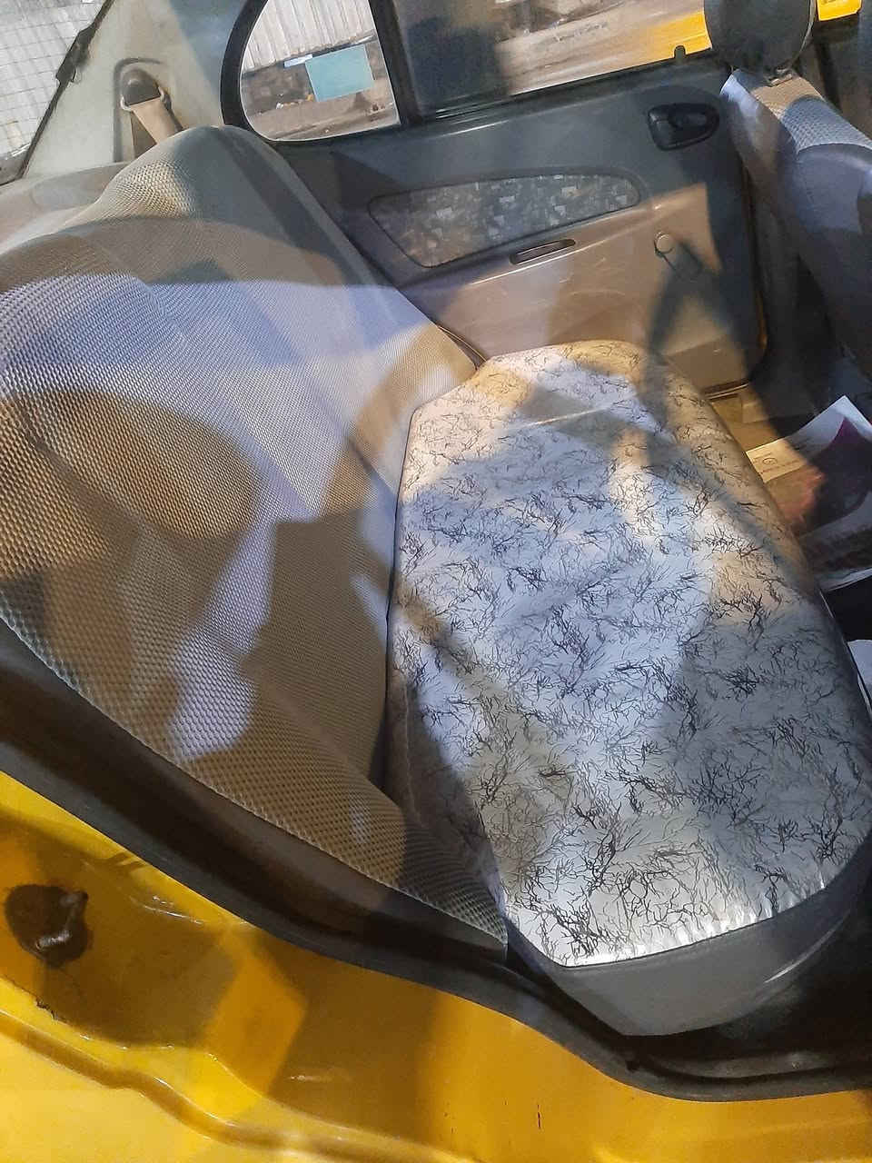 طيبه موديل 15 بس جاملغ الايسر الخلفي بيها مكينه كيا ريو الباقي كله  مكفول بغداد مدينه لصدر ***********السعر 40وبيها مجال
