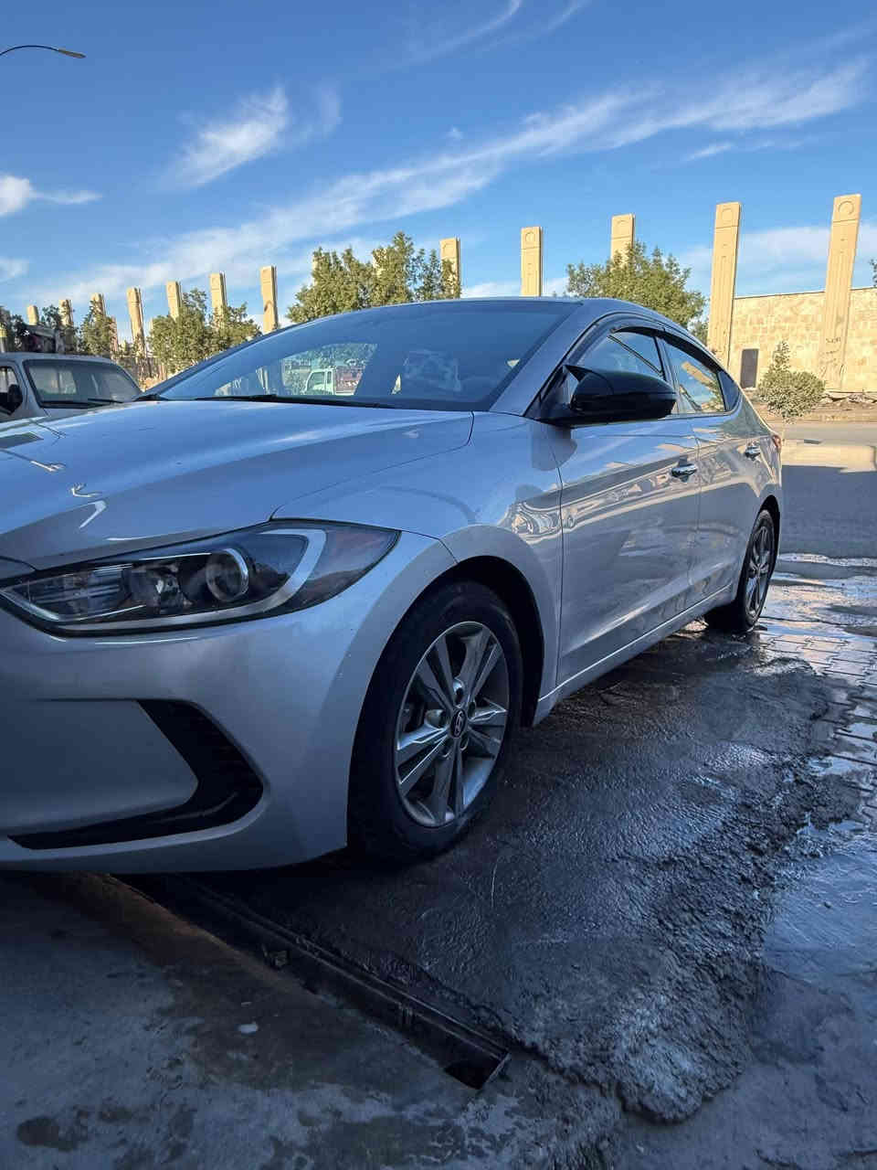 السلام وعليكم لانترا 2018 امريكي نص فول مواصفات معروفه
رقم صلاح الدين نگليزي بسمي تحويل مباشر

بيها 3 قطع صبغ باقي تفاصيل اتصل ودلل السعر 120 وبيها مجال  ***********. ***********
