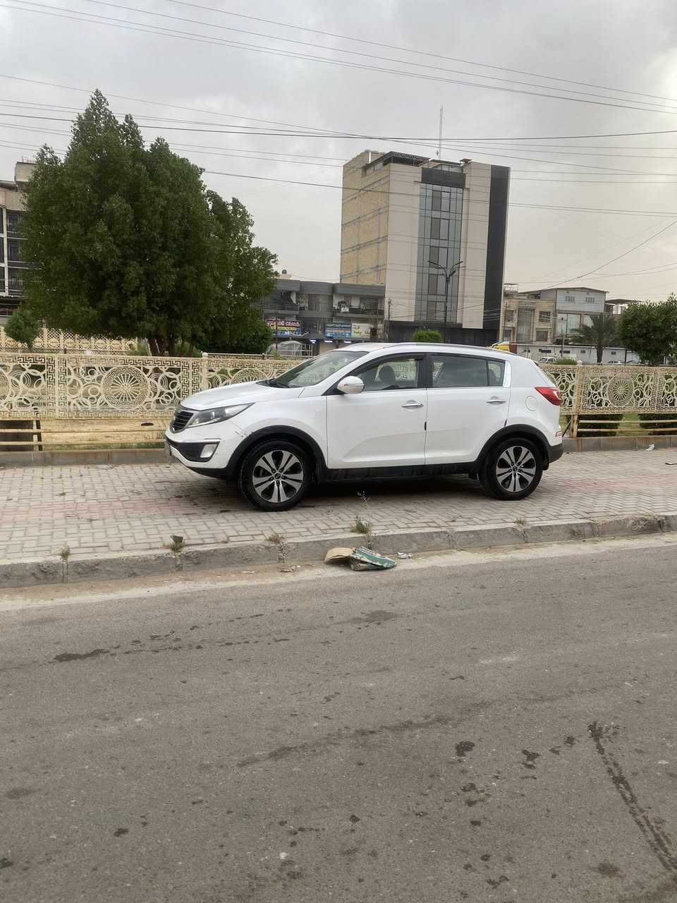 سبورتج. ٢٠١٣. خليجي   رقم سليمانية القديم ابو الفسفوره 
السنويه باسم عربي بغداد 

بيه صبغ على كد شبر بالبابتين جهة السايق والجاملغ مال سايق تبدل نفس لون فقط 
كير محرك كلش نضيف 
السيارة بغداد @ الشراي يدخل خاص


**إذا كنت صاحب هذا الإعلان وتريد حذفه لأي سبب، رجاءا أرسل رسالة إلى الدعم الفني**