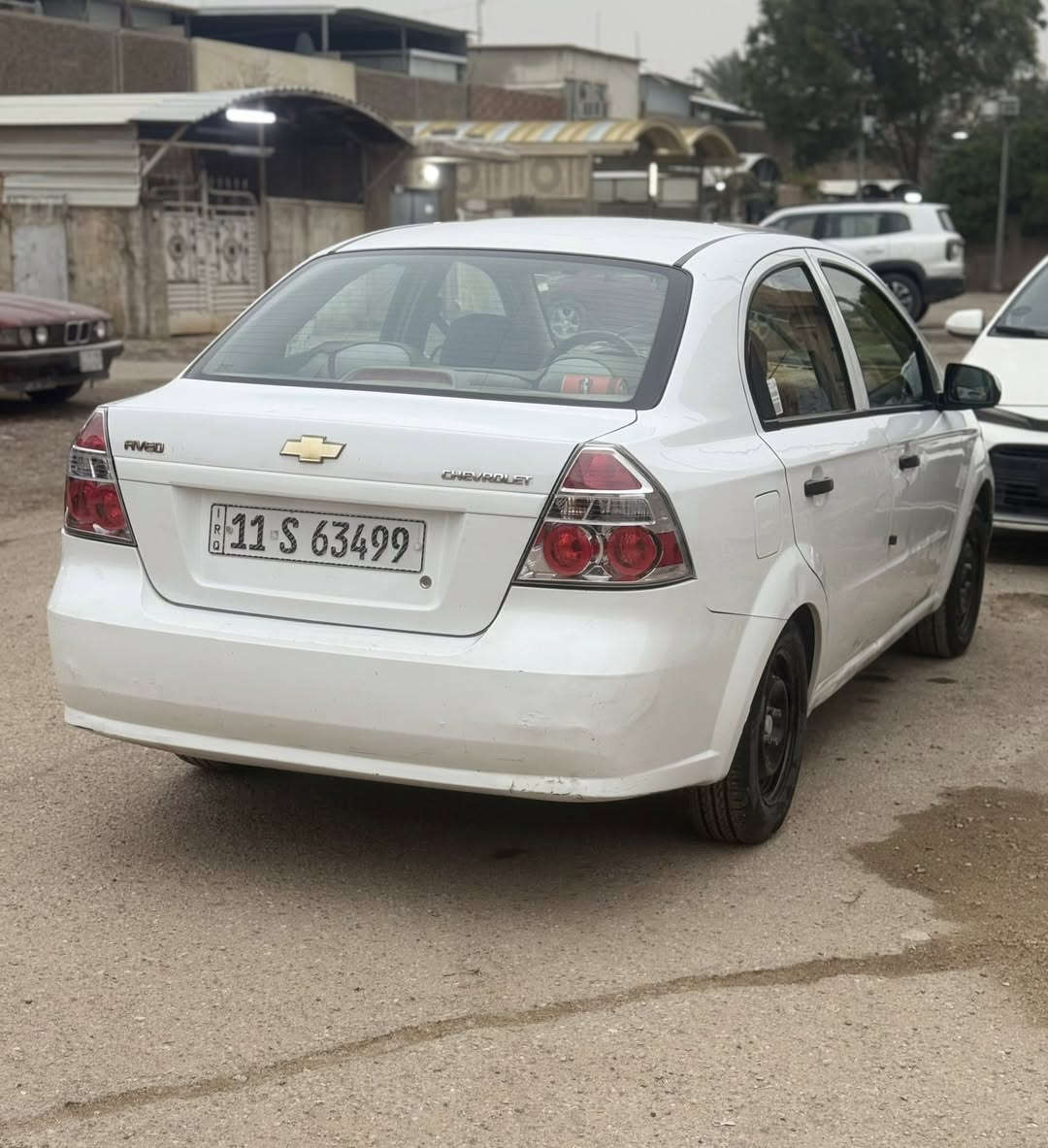 افيو 2011
وارد خليجي اوتوماتك
سيارة كلش نظيفة جاهزة مابيها نقص 
تدفئة تبريد كهربائيات صدر محرك كير كله مكفول
السيارة بأسمي تحويل ثاني يوم
مكاني بغداد - الدورة
السعر 80 ورقة
***********
