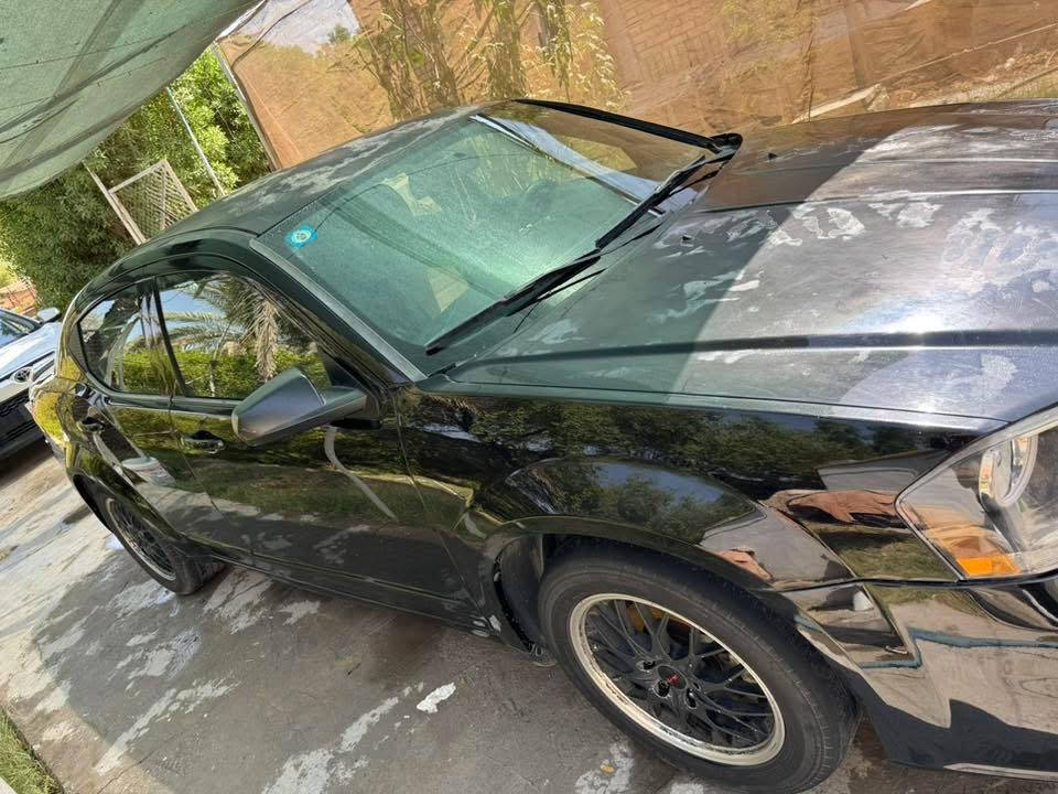 السلام عليكم 

افنجر SXT اسود للبيع
موديل ٢٠١٣
محرك ٢٤٠٠ 
الگير والمحرك حالتهن ممتازة
الكهربائيات بلادية ما ملعوب بيهن
عليها منظومة ليد وزنون بـ ٤٠٠ دولار
كشنات تدفئة 
تحكم ستيرن كامل
ماشية ١١٣ الف مايل
تخم تاير جديد
بدون حادث بأمريكا فقط باب الصدر مطعوج
ومبدل نفس اللون بلادي وكلير من امريكا
وبالعراق انطخت عندي بهلال الجاملغ الخلفي جهة السايق موضحة بالصور
تقرير امريكا موجود 
بيها جراد بالقمارة والبنيد ما صبغتهن
نقصها حدادية امامي وخلفي وكمبريسر تصليح فقط
السيارة بـ اسمي تحويل مباشر
السعر بـ ٧٧ ورقة وبيها مجال اخوان

***********

مكان السيارة 
بغداد - حي العامل
