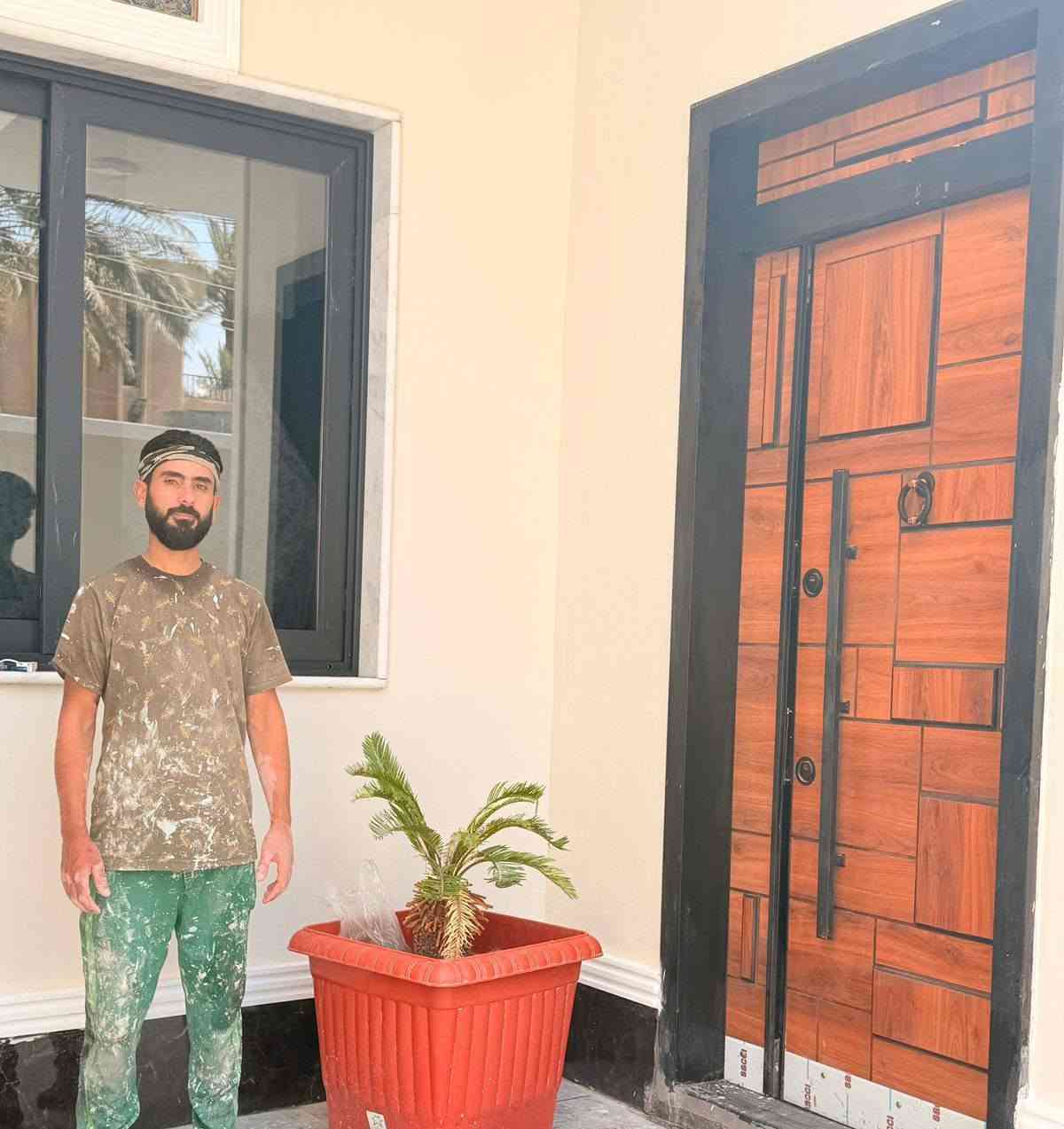 تم إنجاز واجهة في منطقة البلديات لبخ وطلس وصبغ سليكوني قابل للغسل الواقع احلى من الصورة للتواصل *********** وتساب مكاني بغداد جانب الكرخ نعمل كافة مناطق بغداد
