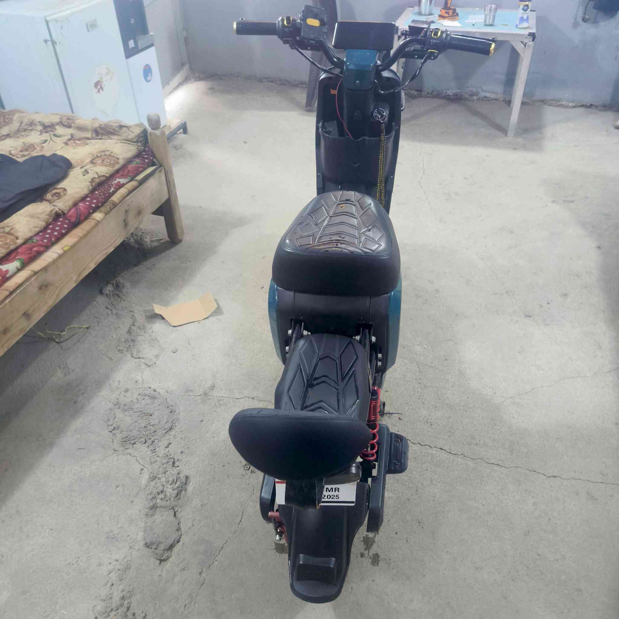 سلام عليكم دراجة شحن R9 موديل 2025 فول كاملة من كل ملحقات جاهزة مابيهة اي نقوصات سعرها 450 بيهه مجال لشراي يراسلني وتساب ***********
