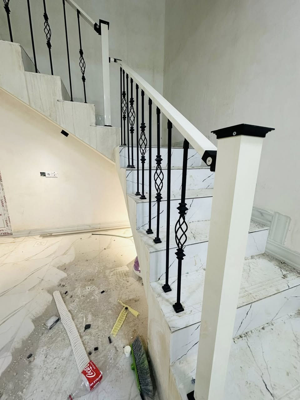 سلام عليكم اني اسطه محجرات الي يريد بأسعار مناسب الاتصال ***********
