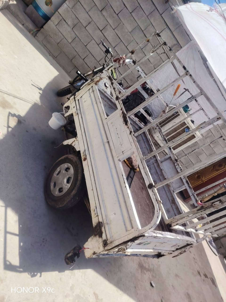 ستوته للبيع سعر 750 بيع بدون محجل و محرك بس بستن مكصور بيع على وضعه


**إذا كنت صاحب هذا الإعلان وتريد حذفه لأي سبب، رجاءا أرسل رسالة إلى الدعم الفني**