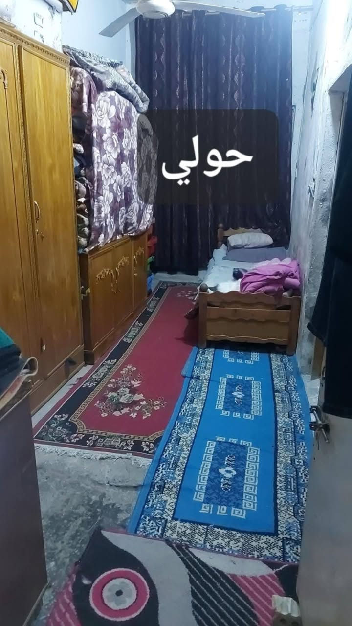 اسلام عليكم بيت تجاوز للبيع
اسلام عليكم بيت تجاوز للبيع 120 متر  سكينة قرب افران الساعدي يحتوي ( استقبال + هول + حولي + غرفة نوم + مطبخ + صحيا وحمام + طارمة + ترك  ) الاستقبال عكادة فقط الباقي سندويش مع غرفة النوم سندويش مع سقف ثانوي مثل ماموضح بل صورة مع ضلع تغليف مبين عدكم بل صورة تجي وشوفة تقتنع نتفق الخاص مفتوح ومتواجد ع الفيس والعندة ستفسار اخر يتفضل واني بل خدمة ( ملاحضة البيت قريب ع الشارع العام ) السعر 28

الهاتف (***********)
