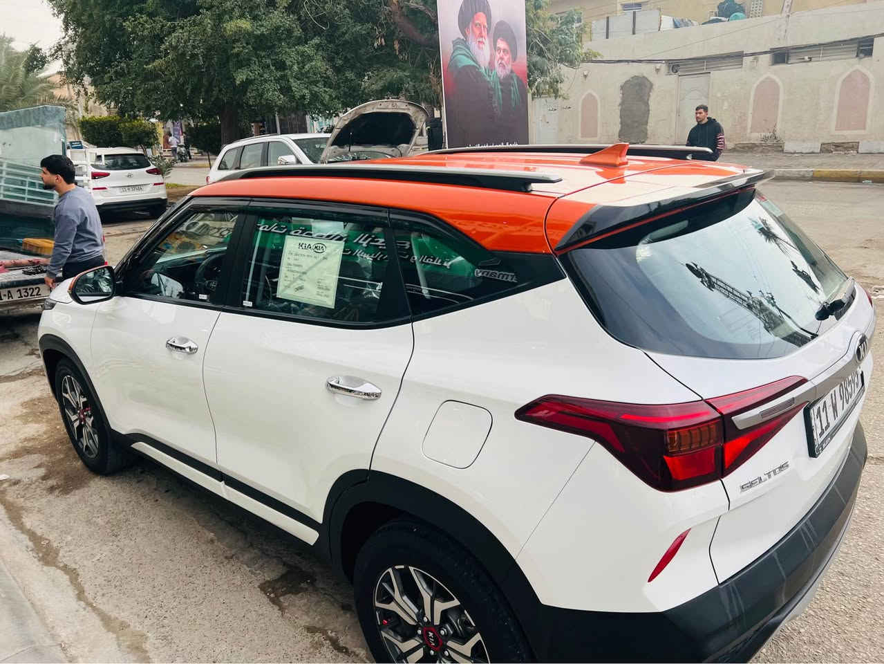 السلام عليكم 
كيا سلتوز خليجي  تو كلر 
ماشيه 15 الف فقط 
استلام الدوليه  ع ايدينا 
بصمه 
شاشه 
كامره 
تحكم استيرن 
تبريد قطعتين 
ويل كروم 
حساسات اماني خلفي 
مري شفط لايت 4 عدسات 
السعر 138 
بيها تبديل دعاميه اماميه 
للاستفسار ***********
بغداد الكرخ بغداد, العراق
