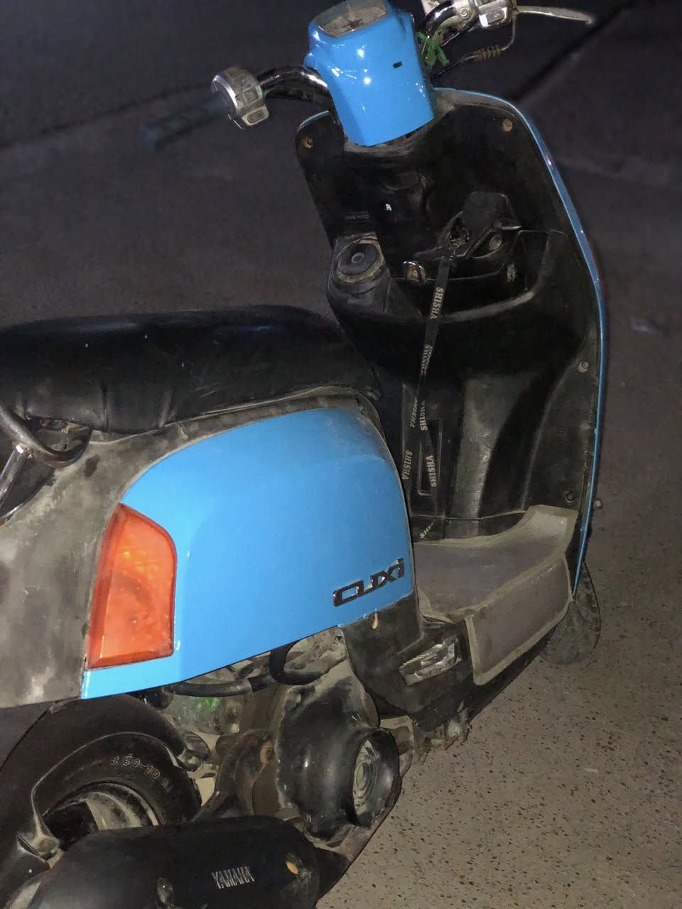 سلام عليكم دراجه بوليس قديم طالعه من لرمبه صارلها 6شهر
مكينه صوت ناعم بوشه49ما مفتوحة او ياها كفراتها لبلاديه لون بيض مختمات 

 او مكفوله اي شي ما مبدل بيها كلشي شغال 

+معدل بل مشي كلش حلو

لسعر  ($700)

(لعنوان بغداد لشعب)رقم📞***********
