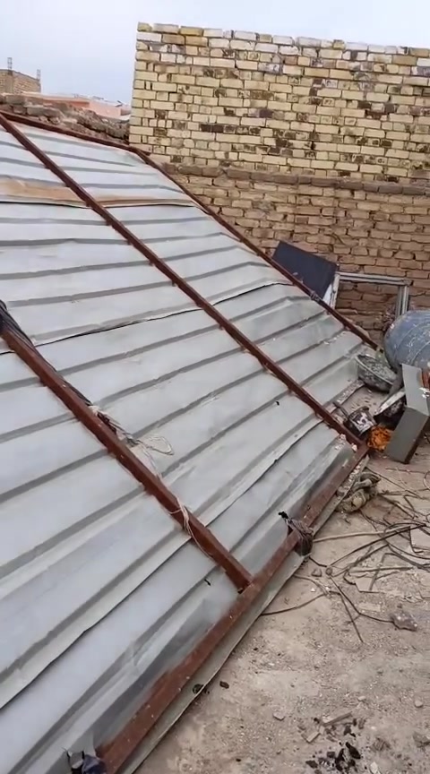 سلام عليكم للبيع
سقيقه قياس 3.40* 5 
بيبان بي ار سي عدد 2 
بابا خشب ويا جرجوبه 
شبياج تهويه صغير 
برميال نفط 
زاويه بابا واحد 
مقعد غربي متحرك جديد مامستخدم 
عربانه مالت مسواك لكبار السن 
قلايه هوائيه 
ارضيه كرانيه مقلوعه تقريبا عددهن 50 قطعه عدا المتضرر وعدا الكصات 
للتواصل ***********
