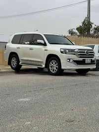 لاندكروز • ٢٠١٧ • كربلاء