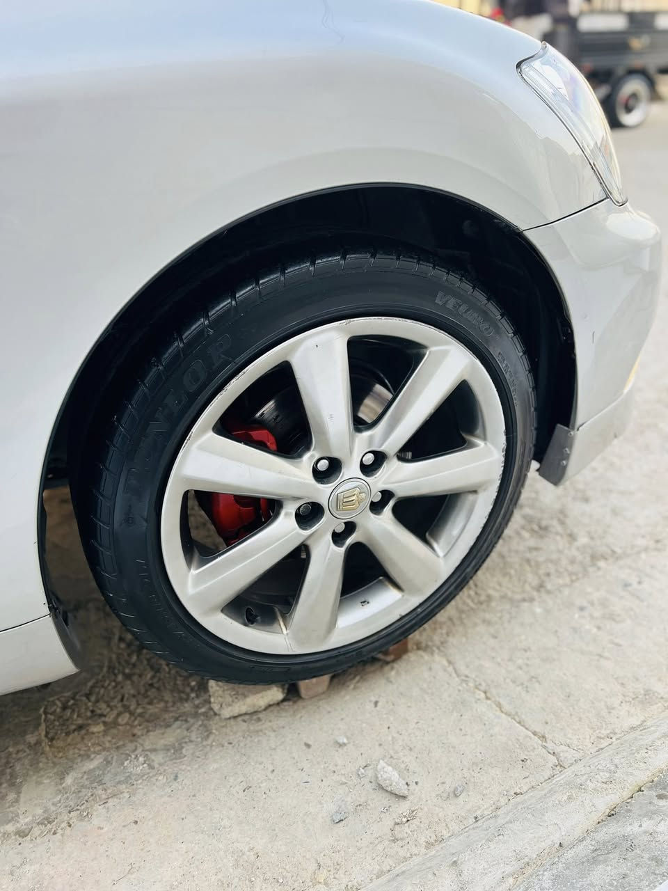 شاهینە براوە براوە ئەونەی ساخی جوانە
سەرەتا بەناوی خوایگەورە  شاهینە براوە ٢٠٠٥ بی دەحمو لیدراو ١٨٢ بی دوکەل کەڤەرو شانسی بەشەرت کامل سپۆرت کراوە 
مواسەفات٣دوگمەی پەردە لایت ناوچە کویر شاشەو کامیرا پینج بەسمە ئاوینە شەفت کوشن کارەبا هەموو گیانی جایزە ٢٥٠ مەسرەفی نیە تایەوویلی دینگەی سفری لەسەرە رۆنی گیرو مەکینەی گۆراوە مشتەریت تیلکە ***********جوابی کۆمینت نادەمەوە
