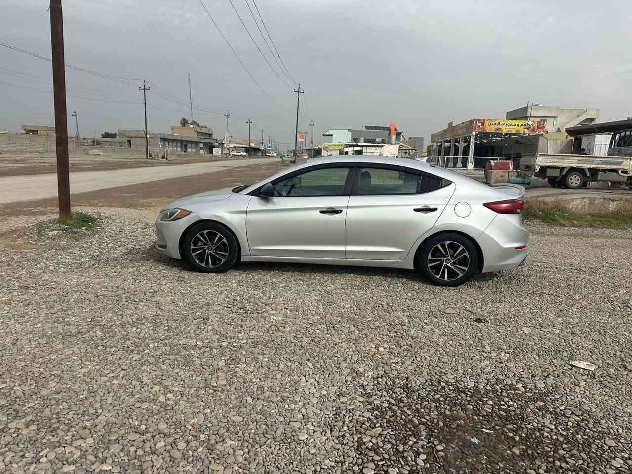 النترا 2017محرك 20دوش  مامفتوح ضرر چاملق  وشبر بل بونيد من جيهت الجاملق بدون دواخل   ***********
السعر ١٣٠ وبيه مجال بصيط 
حميدي الحسن الشيخ الجبوري
