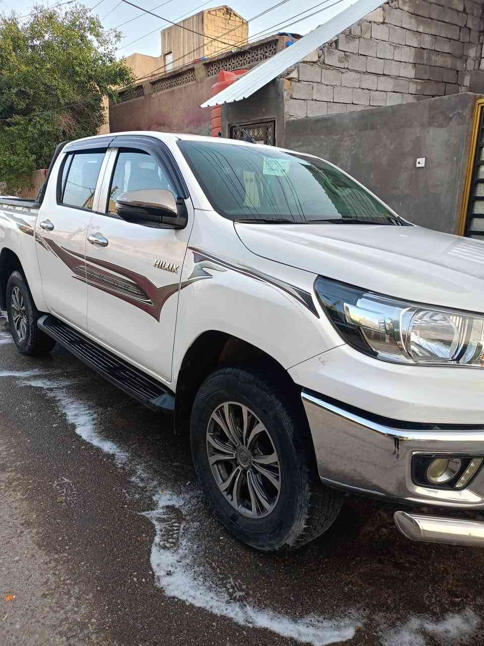 السلام عليكم بيكم للبيع 2018 مبدل بيها بنيد بس الباقي مكفول المكان البصره السعر 245.   ***********
