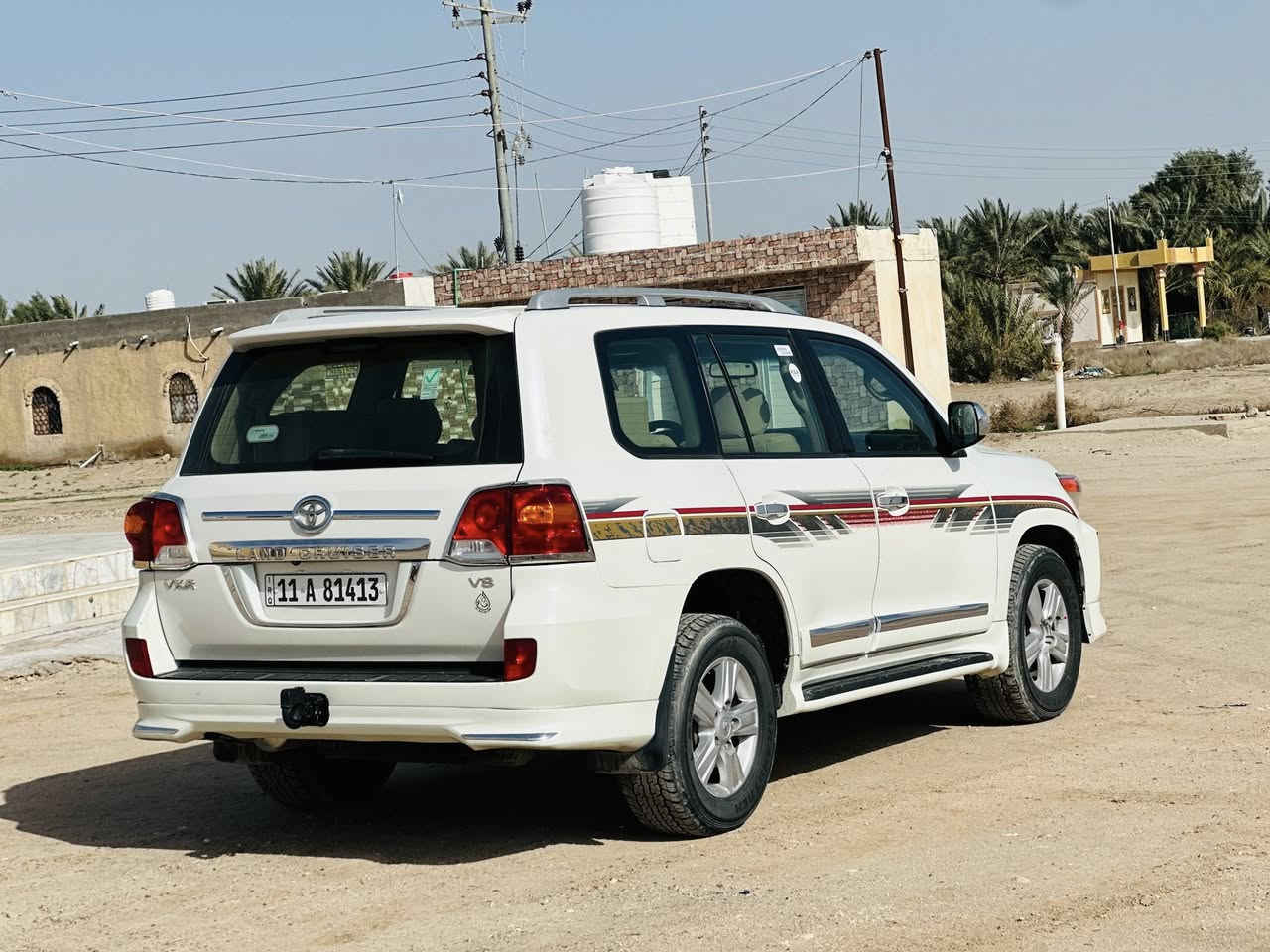 للبيع لاندكروز 2009 محدث 2014 رقم بغداد دولي بسمي بيهة رش تجميل بسيط فول مواصفات VXR بصمه فتحه 8 سلندر 7راكب 3قطع تبريد بصمات أبواب كشنات جلد شاشه كامره فول مواصفات مكان السياره ناصريه السعر 275 وبيهة مجال اي استفسار ***********
