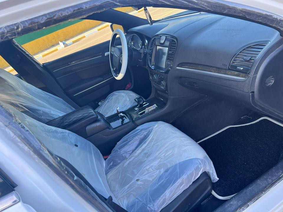 السلام عليكم
اوباما موديل 2013 

رقم بغداد بإسمي الإنكليزي مداور ثاني يوم

بچم كبس 

بيها منظومة غاز 

لايت زنون 

ضررها موجود بالمنشور 

وبيها ربع جاملغ خلفي 

كير طيارة 

السيارة جاهزة 

ترايها وين ميعجبك

مكانها الحلة / نادر الثانية 

سعرها 168 وبيها مجال 

***********

 (مكلف بالنشر عندك استفسار اتصل وتدلل)***********
