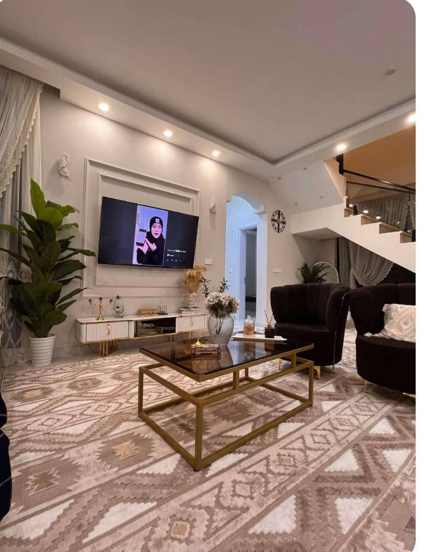 #للبيع
#دار_سكن 200م شارعه 20م حديث طابقين بيه 3 غرف  مطلوب اسكان..
#المثلث


**إذا كنت صاحب هذا الإعلان وتريد حذفه لأي سبب، رجاءا أرسل رسالة إلى الدعم الفني**