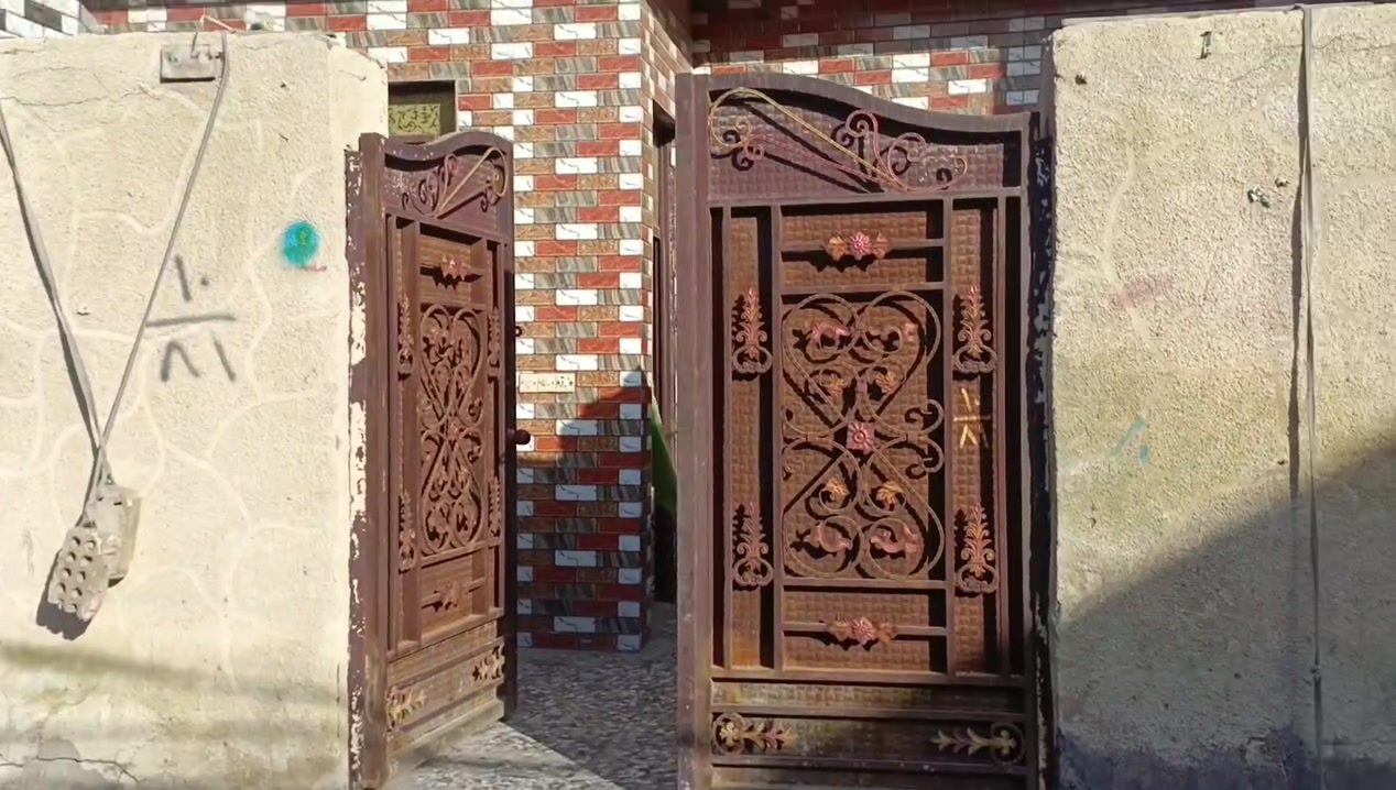 السلام عليكم بيت البيع في الحميديه قرب السوك تفاصيل اكثر داخل الفديو السعر 65وبي مجال ***********
