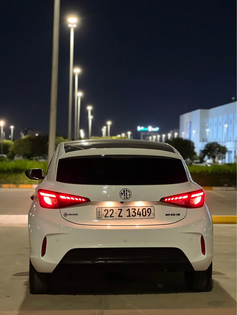 Mg3 مـۆدێل ٢٠٢٥  زەمان ٦ ساڵ تاوەکوو ئیستا زەمانی ماوە روونوو فلتەرو سێرفسی لە شەریکە بووە چرکەو رەقەی بە شەرت ٣١ هەزار رۆشتووە بێ سبوخ تەنها لە دەرکەی سایەقی قۆپەکی هەیە بێ سبوخ سەیارەکە لە هەولێرە سەیارەکە هی مالەوەیە هی مەحرەز نیە گێرو مەکینەو کارەبایات هەمووی بە زەمان هەم لای خۆم هەم شەریکە لەسەر دەقی شەریکە ماوەتەوە .                      
نـــرخ- ١٠٤ و معامەلە. 
*********** أربيل, العراق
