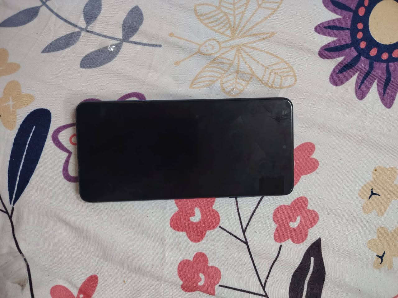 بوكو اكس3
الذاكره256
الرام8.8
بوبجي60فريم
طفه بس يرادله معالج المعالج اكثر شي20 الف
سعره50وبي مجال بي مجال


**إذا كنت صاحب هذا الإعلان وتريد حذفه لأي سبب، رجاءا أرسل رسالة إلى الدعم الفني**