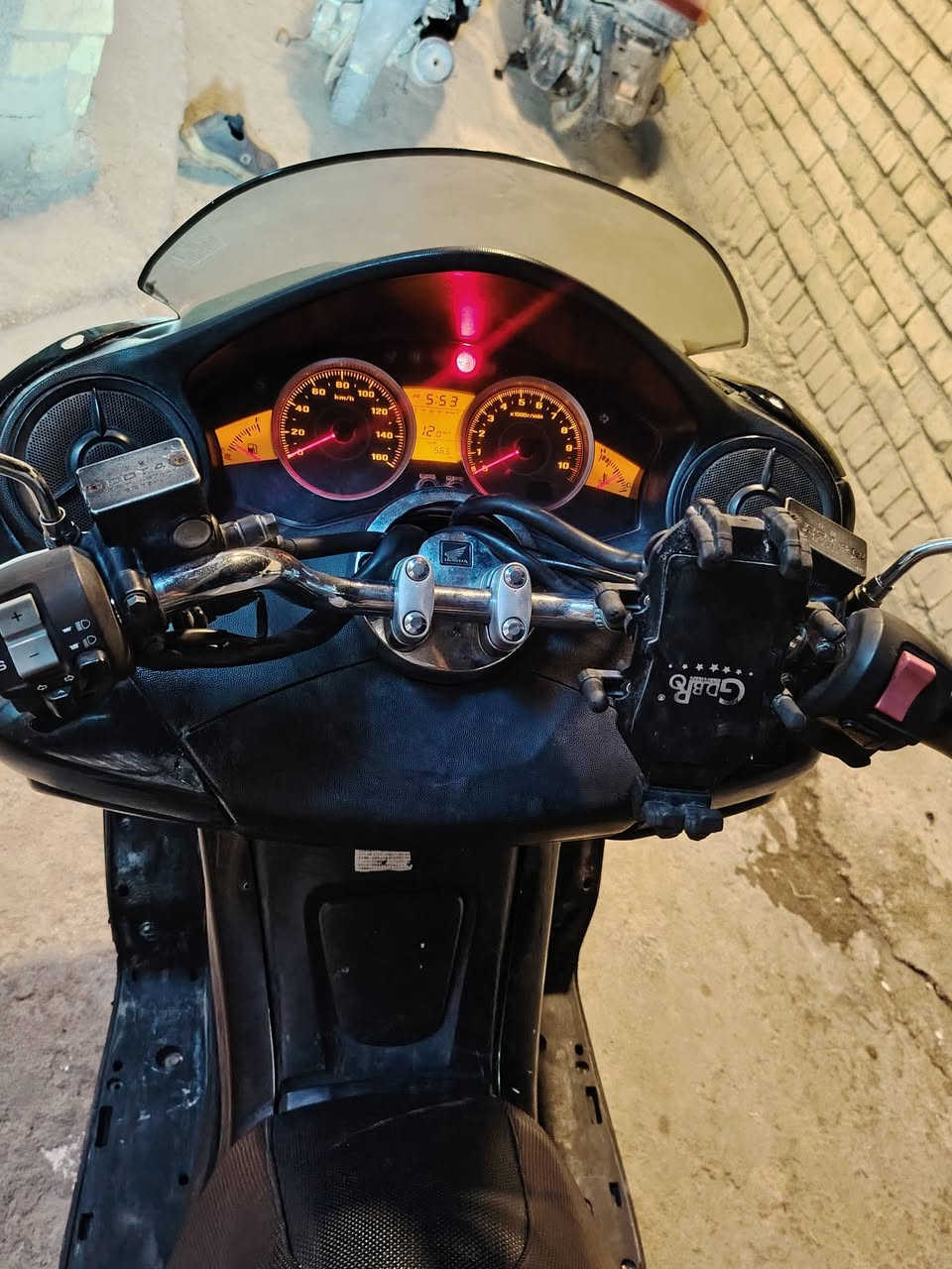 لسعر 750 
لسلام عليكم حبايب فورزه 0 10

للبيع بعدها بحاله حلوه شلعه ومعدل توصل 155

كير 7 نمر سبورت لدراجه جاهزه من كلشي ما بيها نقص بس لجاملغ لامامي وملاحضات بصيطه  ولنضافه شوفت عينك لايت زنون هورن قوي  كهربائيات كله شغال ماكو نقص

عنوان لدراجه لشعله ***********
