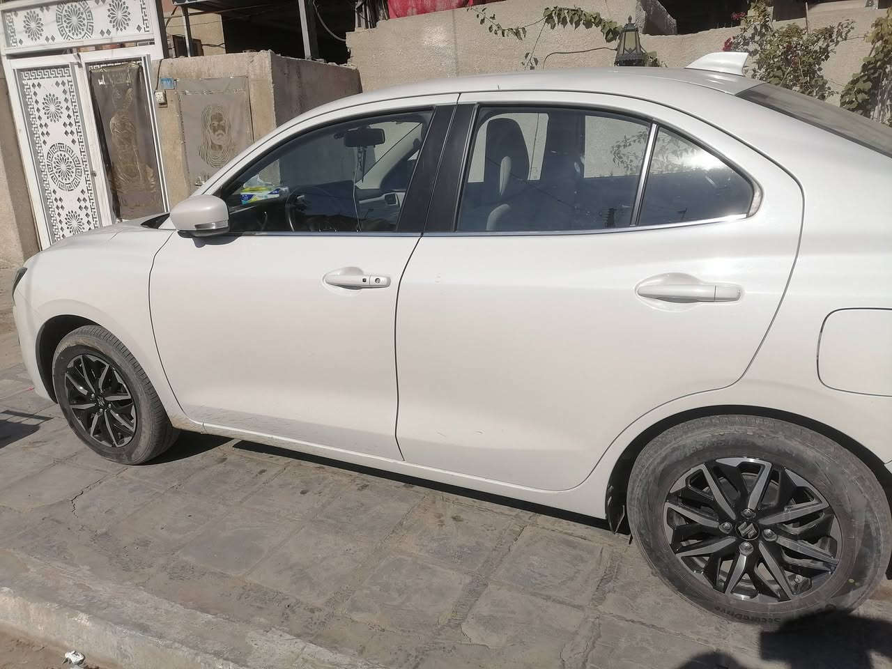 السلام عليكم
سيارة سوزوكي دزاير 2025 الشكل الجديد لون أبيض للبيع 
الرقم *********** وات ساب
