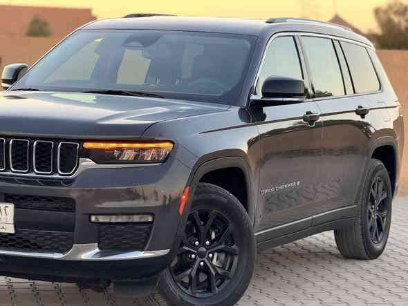 السلام عليكم 
جيب كراند شيروكي لمتدد 2023

4X4

7 راكب لارج 

ماشية 43 الف ميل 

كشنات كهرباء خزن ميموري

تدفئه ،تبريد كشنات  

لد امامي خلفي لايت  

حساس اماي خلفي 

رادار امامي جانبي

صندوق كهرباء 

شاشه كار بلي فول تحكم 

السياره فول مواصفات عده الفتحه 

*السياره حادثه قطعتين حلو سطحي تصليح درجه اولى 

 وصور الحادث بالمنشور

السياره جديده ع ايدي مستورده 

رقم بغداد بسمي 

السعر 275$

 واسط/ ***********

خابرني وتدلل
