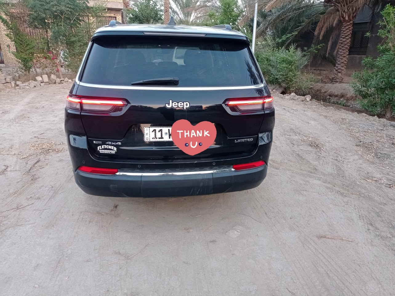 السلام عليكم
بيع او امراوس جيب كراند شيروكي موديل2021 سبعه راكب رقم بغداد بسمي تحويل مباشر 

وارد امريكي حادثها تبديل بنيد وجاملغ امامي  
   
مواصفات لمتد 
مكينه 6 سلندر 3600
فور ويل 
بصمه 
هاندبريك بصمه 
كشنات جلد تدفئة 
استيرن تدفئة
رادارات المحافظة على المسار
رادارات نقطة عمياء
رادارت مانع تصادم خلفي وامامي طوارئ
لايت زنون 
تبريد ثلاث قطع 
كير ماوس 
شفتات ستيرن 

اوتو هولد 
جنطة كهرباء 
ماشية 45 الف حقيقي   

السعر 280وبيها مجال   
العنوان السماوه قضاء الرميثه  
*********** للاستفسار الاتصال على الرقم
