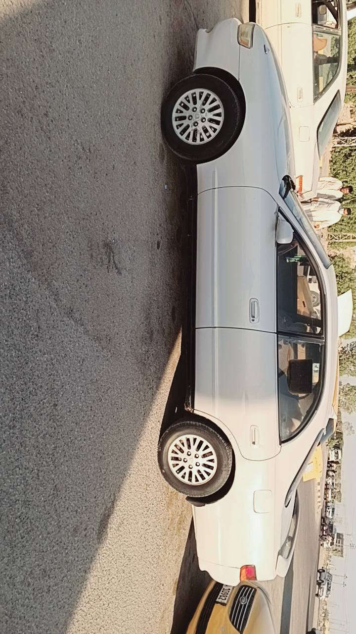 سلام عليكم شيزر مكفوله من العيب الشرعي مكينه كير حداديه تخم تايرات كلشي نظيف موديل 2000
مكلف بلنشر السعر 57
الرقم ***********
