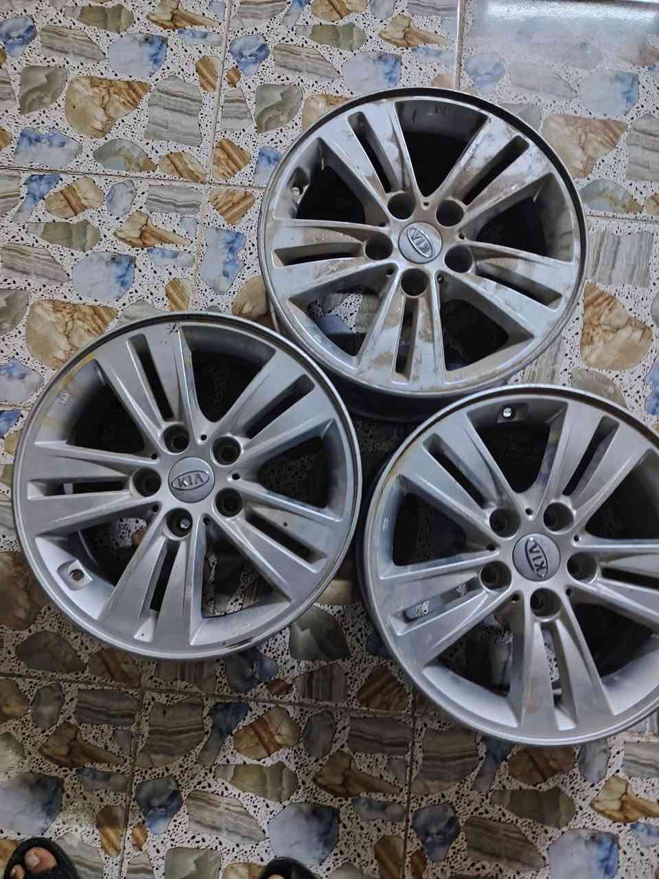 السلام عليكم وياله جديدات كلش نظيف لبيع سعر 350بها مجال ***********
